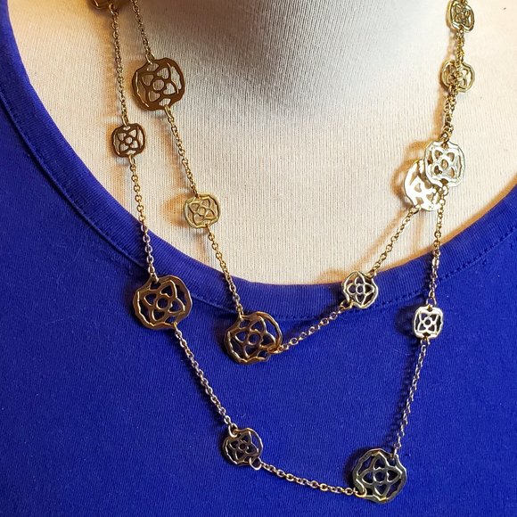 20" Gold Tone Layered Flower Theme Panel Necklace - Picture 2 of 5